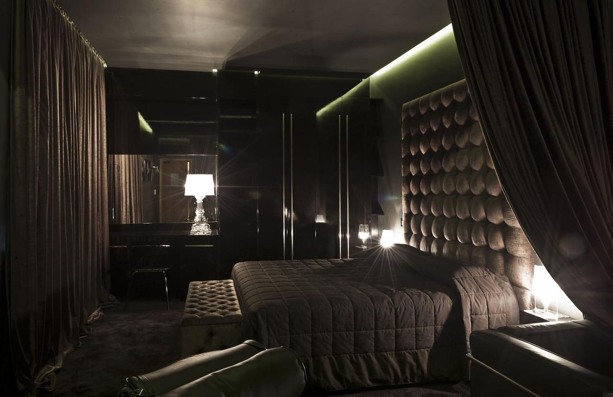 Hotel Aleramo อัสตี ภายนอก รูปภาพ